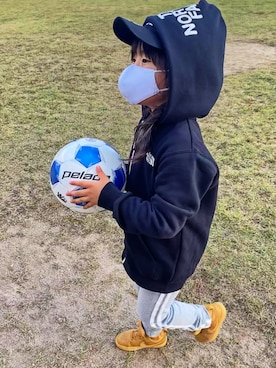 「アイテム（キャップ）」を使った、kokoneさん（キッズ・110cm）の秋コーディネート