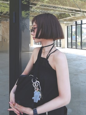 「アイテム（オールインワン・サロペット、ブラック系）」を使った、TOMOKAさん（レディース・162cm）の夏コーディネート