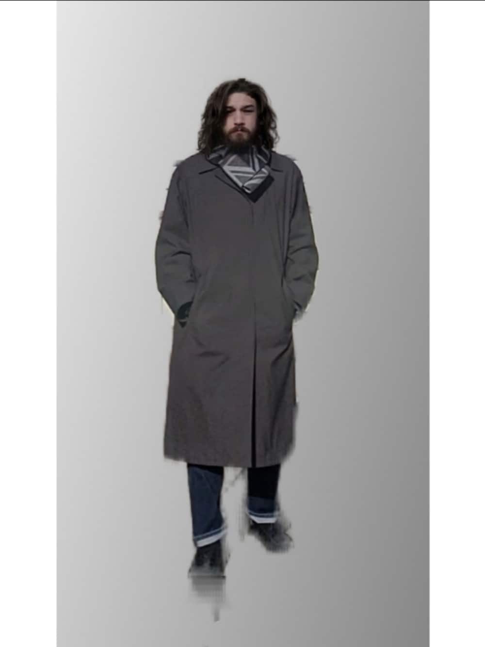 「UNIQLOのアイテム（ステンカラーコート、グレー系）」を使った、ssnhrsさん（メンズ・173cm）の冬コーディネートの1枚目の写真