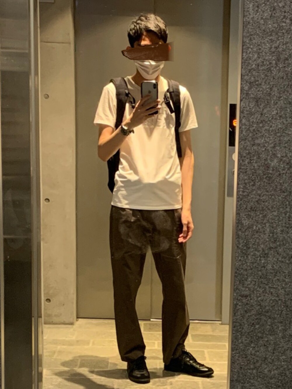 「ARMANI EXCHANGEのアイテム（Tシャツ/カットソー、ホワイト系）」を使った、kakashiさん（メンズ・172cm）の夏コーディネートの1枚目の写真