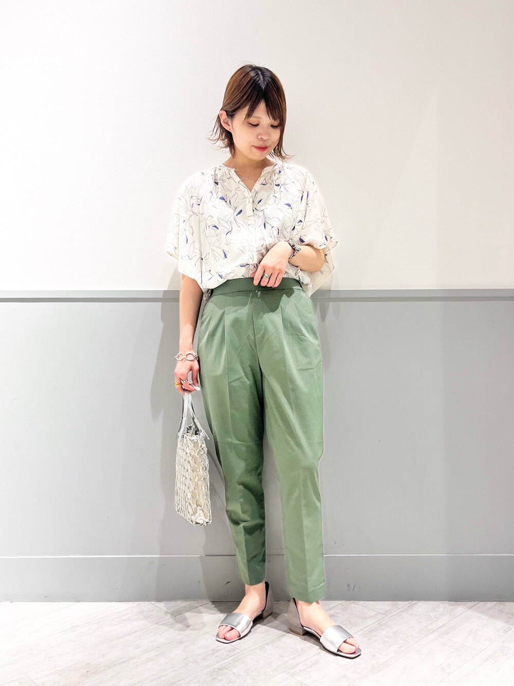 ウツクシルエットDRYテーパードパンツ/163446を使った人気ファッション