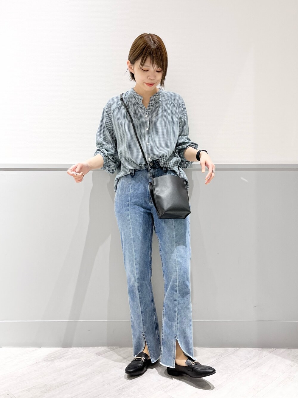 さらさらリラックスプリントブラウス/255784を使ったショップスタッフ