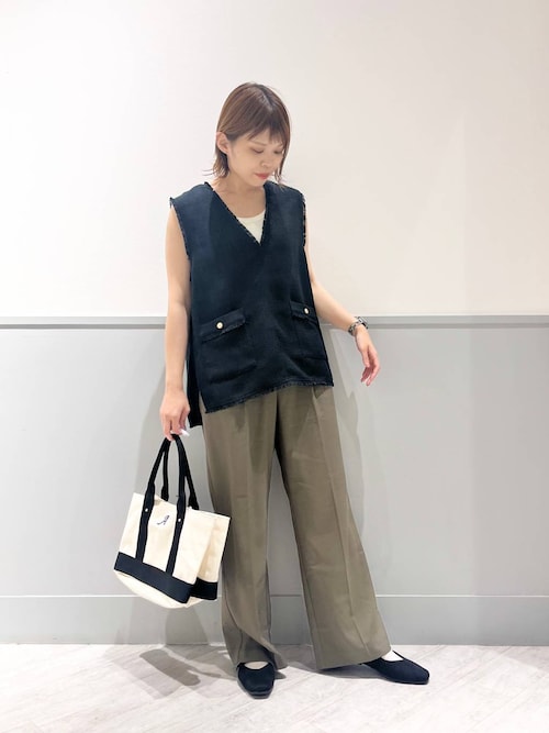 【美品】DECEMBERAY グラフィックプリント ベスト DECEMBERAY グラフィックプリント ベスト
