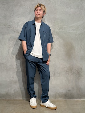 「THE SHOP TK （ザ ショップ ティーケー ）の【吸水速乾／接触冷感／防シワ／マシンウォッシャブル】ハイドロクール 半袖シャツ（シャツ/ブラウス、ブルー系）」を使った、藤田さん（メンズ）の夏コーディネート