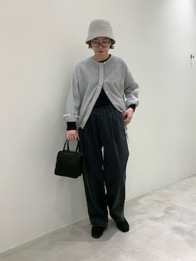 「かぐれ（カグレ）のウールコットンシャツカーディガン（シャツ/ブラウス、グレー系）」を使った、yoshidadaさん（レディース・162cm）の秋コーディネート