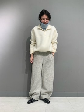 「アイテム（ストール/ショール）」を使った、yoshidadaさん（レディース・162cm）の冬コーディネート