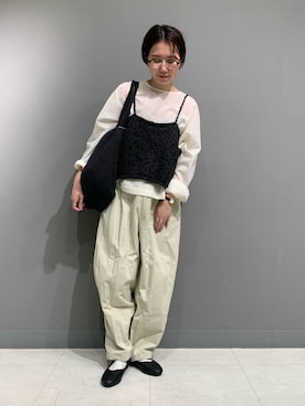 「アイテム（バレエシューズ）」を使った、yoshidadaさん（レディース・162cm）の秋コーディネート