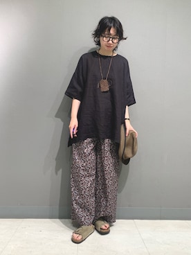 「かぐれ（カグレ）のリネンワイドプルオーバーシャツ（シャツ/ブラウス、ブラック系）」を使った、yoshidadaさん（レディース・162cm）の夏コーディネート