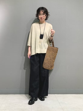 「かぐれ（カグレ）のリネン半袖クルーネックニット（ニット/セーター、ベージュ系）」を使った、yoshidadaさん（レディース・162cm）の春コーディネート