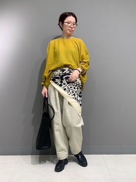 「アイテム（バンダナ/スカーフ）」を使った、yoshidadaさん（レディース・162cm）の秋コーディネート