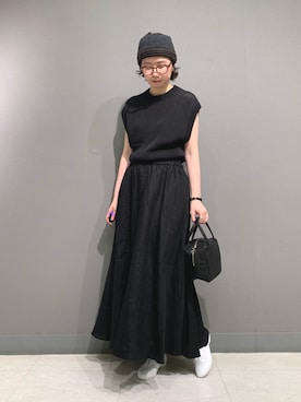 「かぐれ（カグレ）のリネンフレアスカート（スカート、ブラック系）」を使った、yoshidadaさん（レディース・162cm）の春コーディネート