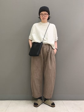 「かぐれ（カグレ）のワイド裏毛プルオーバー（Tシャツ/カットソー、ベージュ系）」を使った、yoshidadaさん（レディース・162cm）の春コーディネート