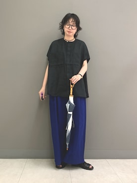 「かぐれ（カグレ）のリネンWポケットフレンチシャツ（シャツ/ブラウス、ブラック系）」を使った、yoshidadaさん（レディース・162cm）の夏コーディネート