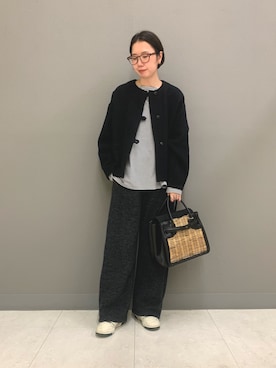 「アイテム（ノーカラージャケット）」を使った、yoshidadaさん（レディース・162cm）の秋コーディネート