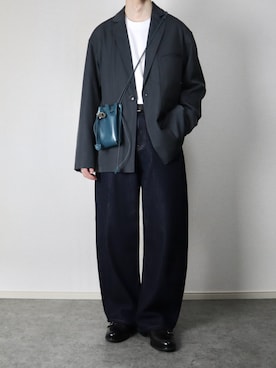 「jiggys shop（ジギーズショップ）の洗える 1ボタン サージ素材 テーラードジャケット（テーラードジャケット、グレー系）」を使った、takakiさん（メンズ・165cm）の春コーディネート