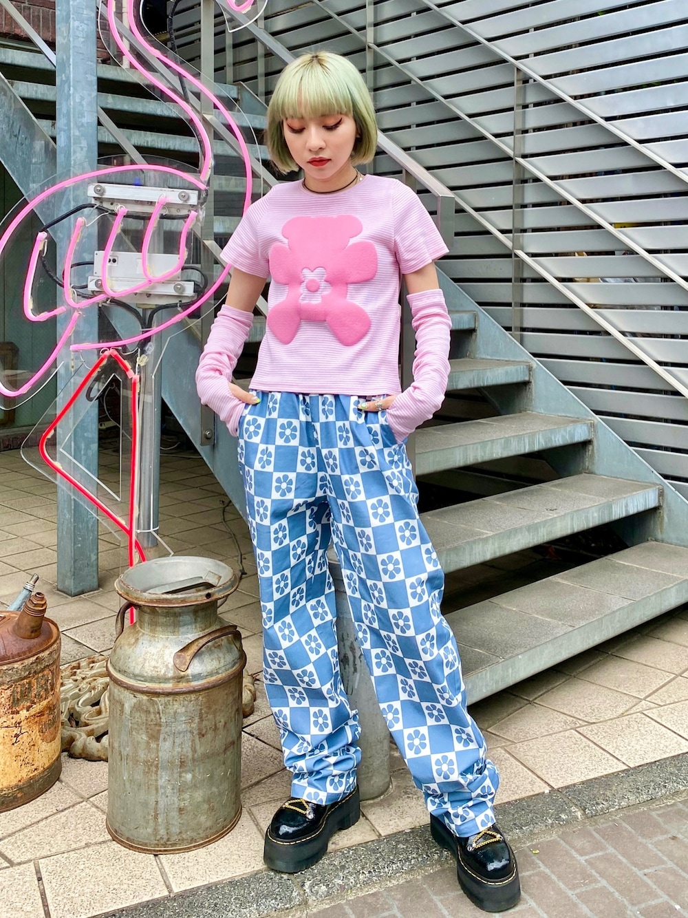 セール 新品タグ付き Candy Stripper お花 チェックパンツ ブルー セール 新品タグ付き Candy Stripper お花 チェックパンツ