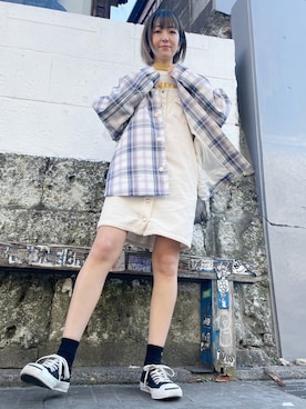 「アイテム（ジャンパースカート、ホワイト系）」を使った、CandyStripperさん（レディース・162cm）の冬コーディネート