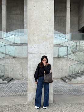 「LOUIS VUITTON（ルイヴィトン）のアイテム」を使った、希さん（レディース・163cm）の秋コーディネート