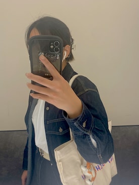 「LACOSTE（ラコステ）のシルバーサークルバックルベルト（ベルト）」を使った、希さん（レディース・163cm）の秋コーディネート