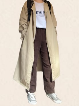 「コーデュロイパンツ」｜「アイテム（トレンチコート）」を使った、モモモさん（レディース・161cm）の秋コーディネート