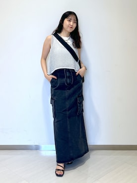 「アイテム（ベスト、シルバー系）」を使った、なつきさん（レディース・154cm）の夏コーディネート