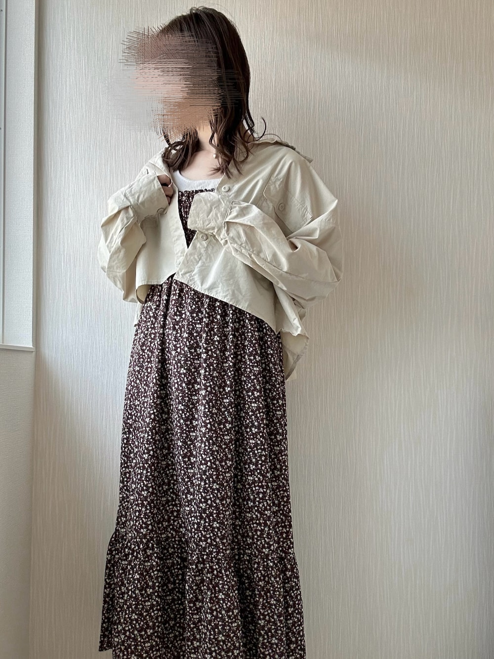 「休日コーデ、雨の日コーデ、シャツ、ワンピース、LOWRYS FARM、mystic」｜「LOWRYS FARMの２ＷＡＹシャーリングワンピース　106268（ワンピース、その他）」を使った、ちぇるさん（レディース・166cm）の春コーディネートの1枚目の写真