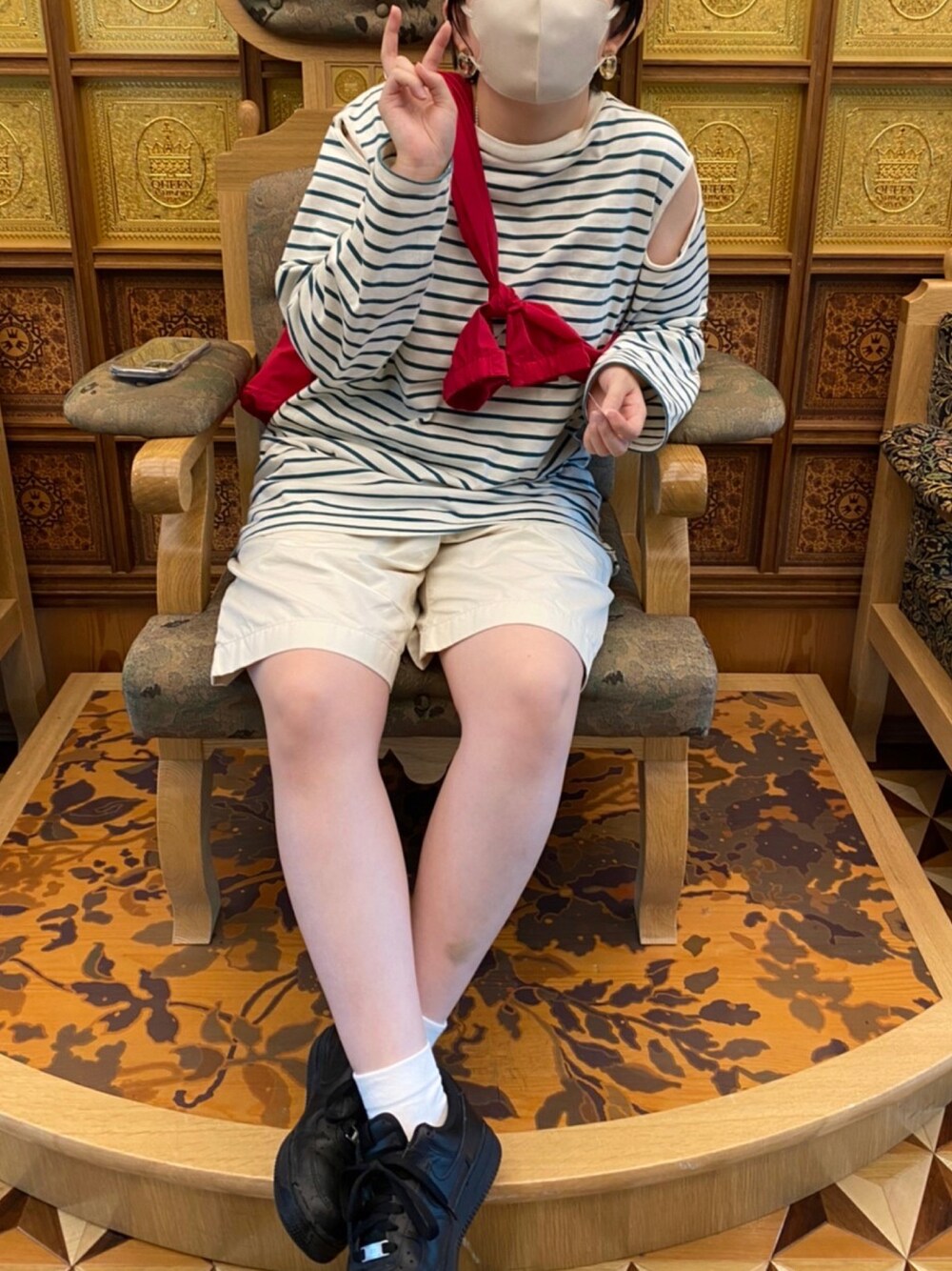 「カジュアルコーデ、ボーダー、ハーフパンツ、箱根」｜「UNIQLOのチノショートパンツ（丈短め21.5～25cm）（その他パンツ、ホワイト系）」を使った、カさん（レディース・161cm）の秋コーディネートの1枚目の写真