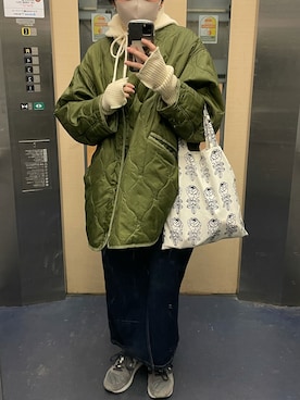 「アイテム（アームカバー）」を使った、カさん（レディース・161cm）の冬コーディネート