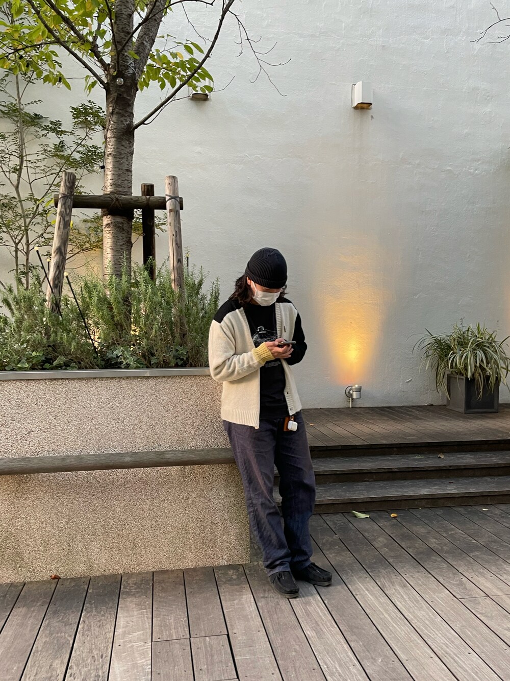 「秋、Richardson、supreme、clarks」｜「RICHARDSONのアイテム（カーディガン/ボレロ、ブラック系）」を使った、valkyrjaさん（メンズ・169cm）の秋コーディネートの1枚目の写真