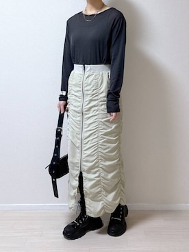 「O0u（オーゼロユー）のアイテム」を使った、はやまさんさん（レディース・165cm）の冬コーディネート