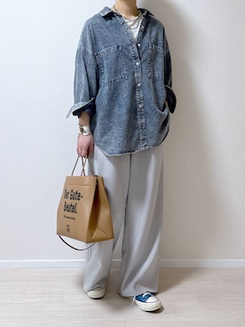 「LAKOLE（ラコレ）のケミカルウォッシュシャツ長袖 / 140262（シャツ/ブラウス）」を使った、はやまさんさん（レディース・165cm）の冬コーディネート