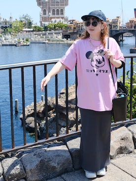 「nissen（ニッセン）のミッキーマウス/綿100％カラーTシャツ＜大きいサイズ有＞GEVS.（Tシャツ/カットソー、ピンク系）」を使った、Aya momoさん（レディース・156cm）の夏コーディネート