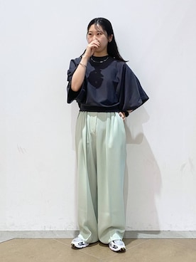 「人気アイテムをチェック！」｜「アイテム（スラックス）」を使った、なかじさん（レディース・165cm）の春コーディネート