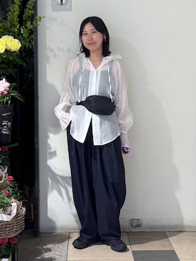 「LOWRYS FARM（ローリーズファーム）のスタイルＵＰクロスカップキャミ　100757（Tシャツ/カットソー、ブラック系）」を使った、なかじさん（レディース・165cm）の春コーディネート