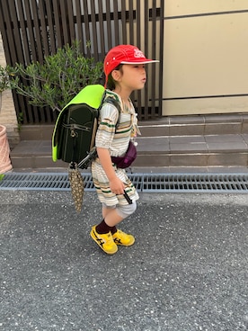 「Onitsuka Tiger（オニツカタイガー）のMEXICO 66 KIDS / メキシコ 66 キッズ（スニーカー、イエロー系）」を使った、hrhrtmさん（レディース・110cm）の秋コーディネート