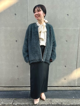 「abahouse mavie（アバハウスマヴィ）のフェイクスウェード/レザースリットタイトスカート（スカート）」を使った、あべちゃんさん（レディース・145cm）の冬コーディネート
