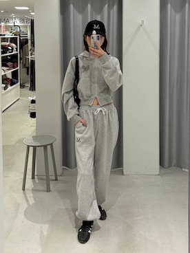 「MUCENT（ムセント）の【UNISEX】MUCENT／シグネチャーCAP（キャップ、ブラック系）」を使った、かなこさんの春コーディネート