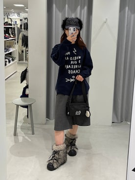 「アイテム（ポーチ）」を使った、かなこさん（レディース・170cm）の秋コーディネート