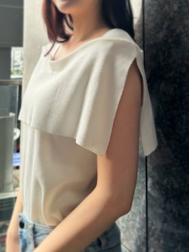 「by LEGNA（バイレグナ）のノースリーブ風  ケープデザインサマーニットトップス（ニット/セーター、ホワイト系）」を使った、by LEGNAさん（レディース・157cm）の春コーディネート