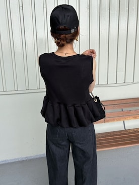 「by LEGNA（バイレグナ）のペプラムトップス（T Shirts、ブラック系）」を使った、by LEGNAさん（レディース・153cm）の春コーディネート