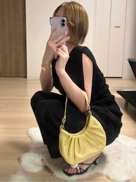 「by LEGNA（バイレグナ）のノースリーブ風  ケープデザインサマーニットトップス（Knitwear、ブラック系）」を使った、by LEGNAさん（レディース・153cm）の夏コーディネート