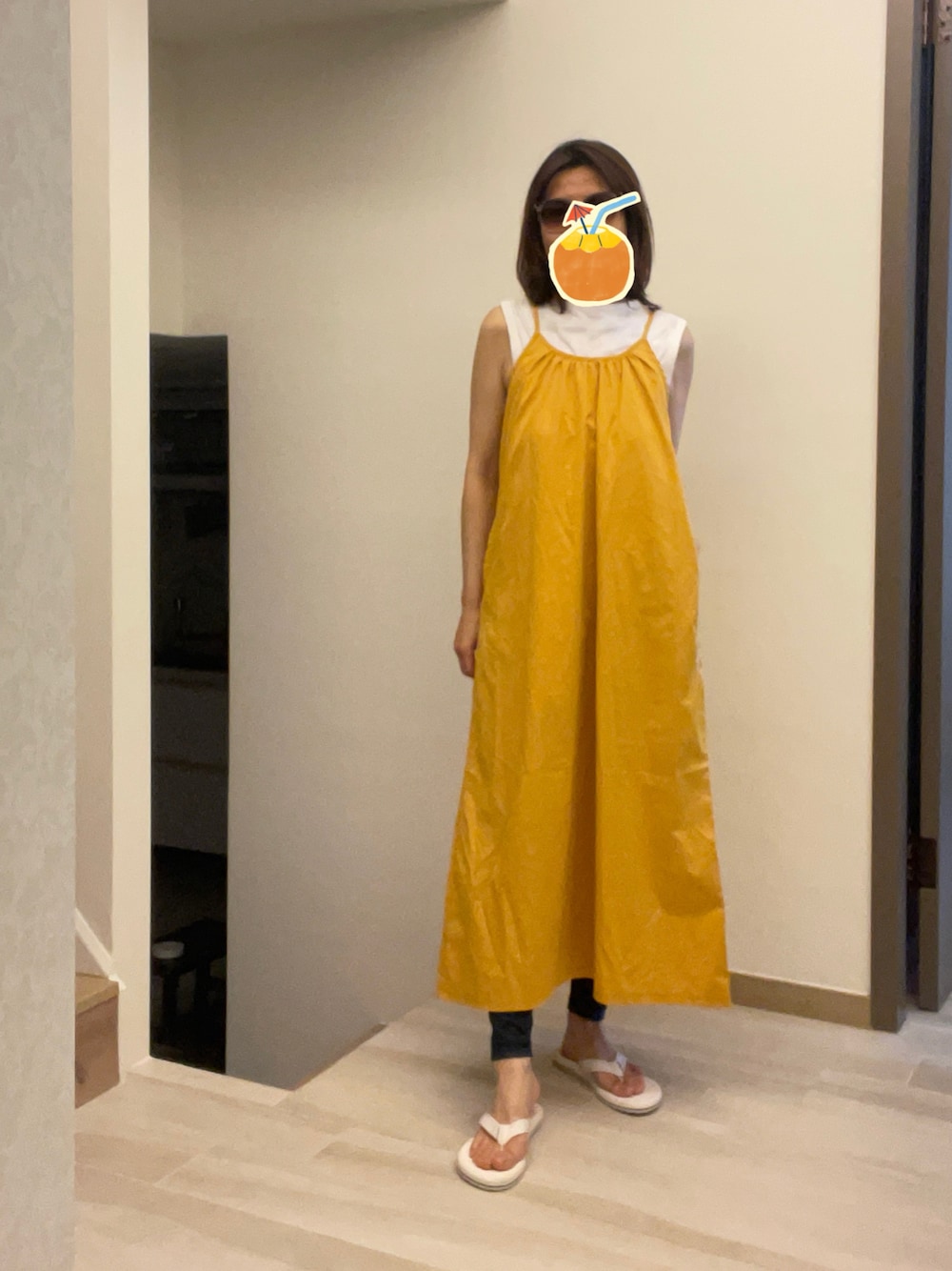 「Championのアイテム（ジャンパースカート、イエロー系）」を使った、sflinさん（レディース・162cm）の春コーディネートの1枚目の写真