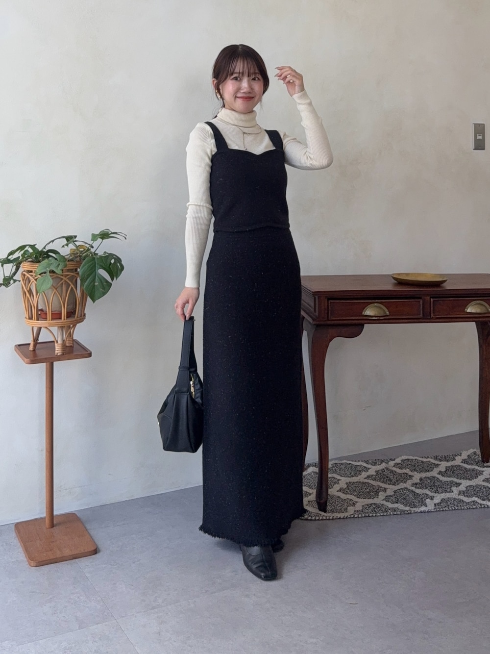 Thevon（ゼボン）の「ラメニットビスチェ×スカートSETUP（ワンピース