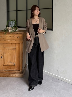 「Thevon（ゼボン）のVネックペプラムジャケット（テーラードジャケット、ベージュ系）」を使った、yunaさん（レディース・152cm）の春コーディネート