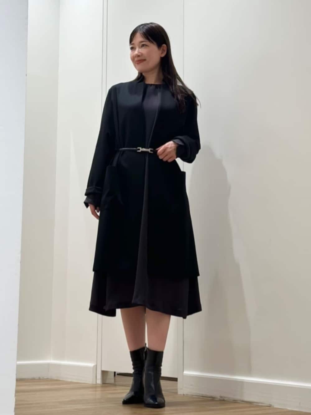 「MACKINTOSH LONDON、マッキントッシュロンドン、ウォッシャブル、秋コーデ」｜「MACKINTOSH LONDONのレザーアジャストベルト（ベルト、ブラック系）」を使った、Rie.さん（レディース・158cm）の秋コーディネートの1枚目の写真