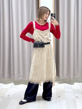 「GLOBAL WORK（グローバルワーク）のシルクブレンドクループルオーバー長袖/1051637（Tシャツ/カットソー、レッド系）」を使った、cocorogwさん（レディース・159cm）の秋コーディネート