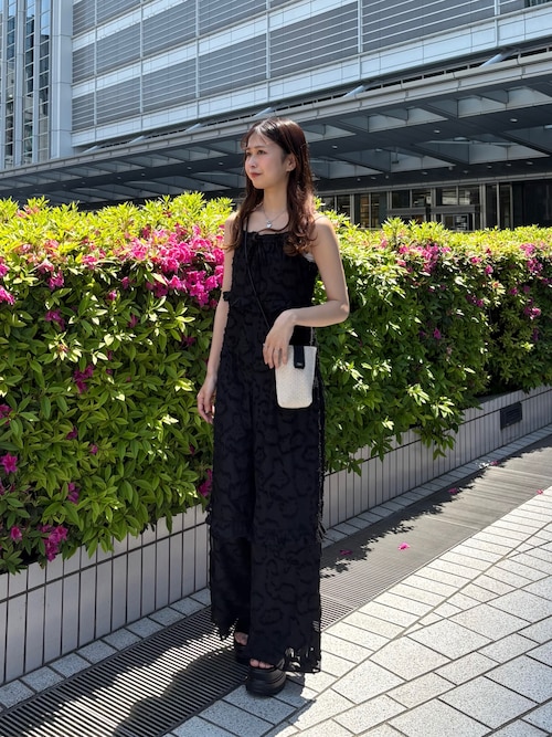 セール】シアーフラワーホルターネックベアサロペット（つなぎ