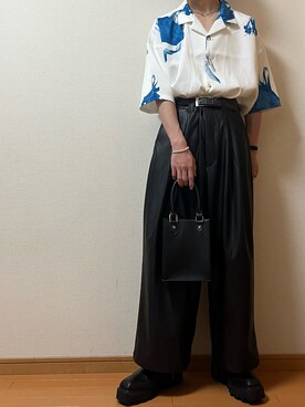 「LILL（リル）のアイテム（その他パンツ）」を使った、なおさん（メンズ・171cm）の春コーディネート