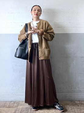 「アイテム（スカート）」を使った、カワバタさん（レディース・166cm・40代）の秋コーディネート