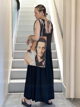 「ADAM ET ROPE'（アダムエロペ）のタックギャザーワンピース（ワンピース、ブラック系）」を使った、カワバタさん（レディース・166cm）の夏コーディネート
